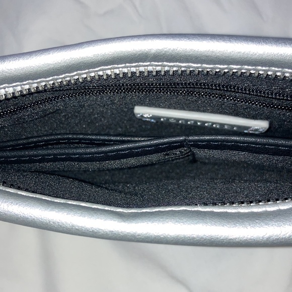 Forever 21 silver metallic chain purse / clutch / sling bag / crossbody - Picture 4 of 11